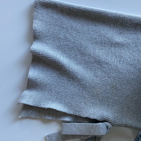 Off the shoulder sweater - Picture 4 of 4